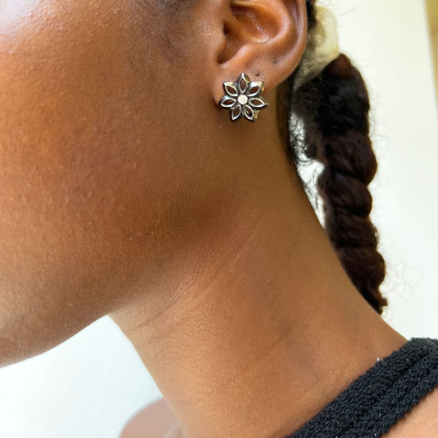 Black Rhodium Diamond Flower Earrings