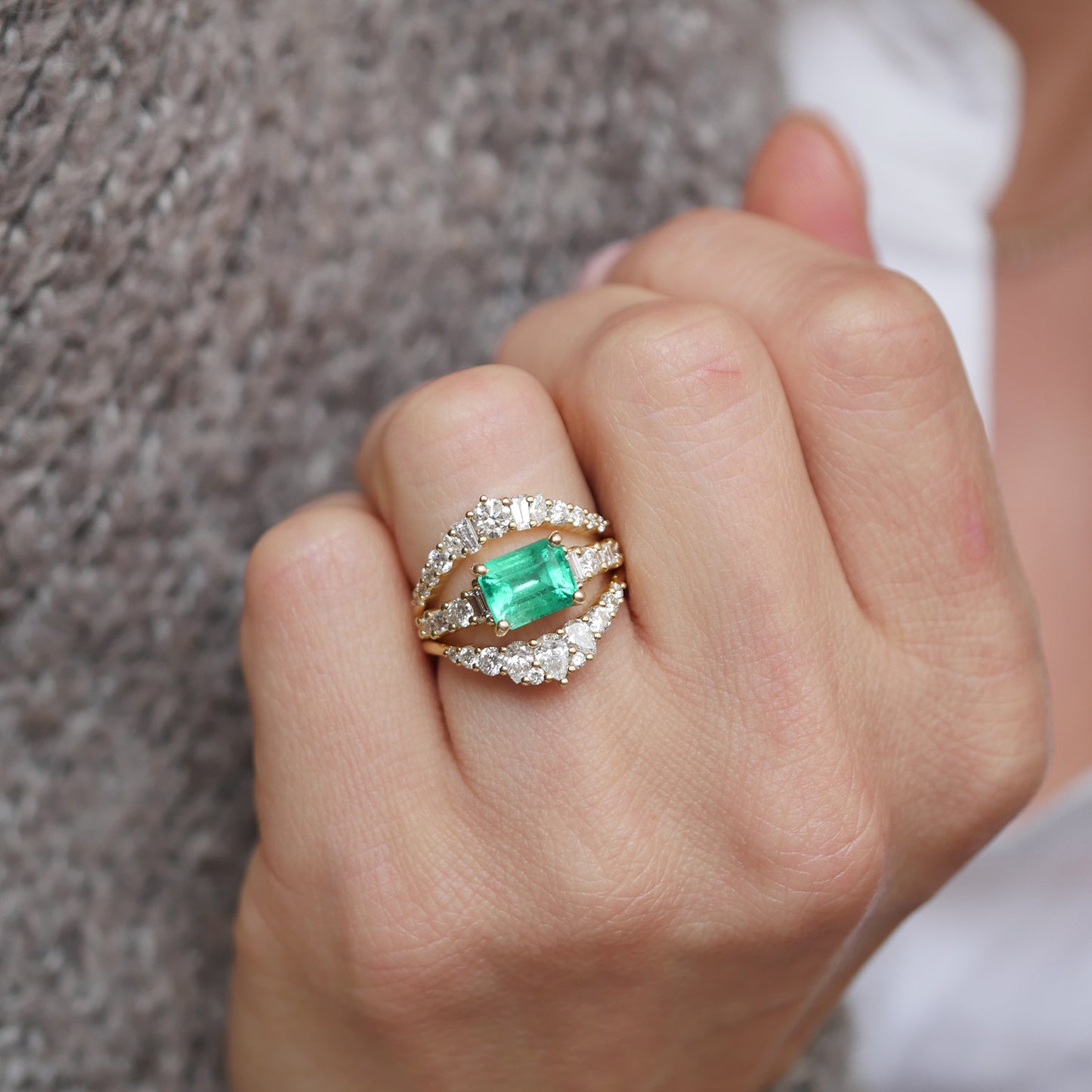 Colombian Emerald Nouveau Ring