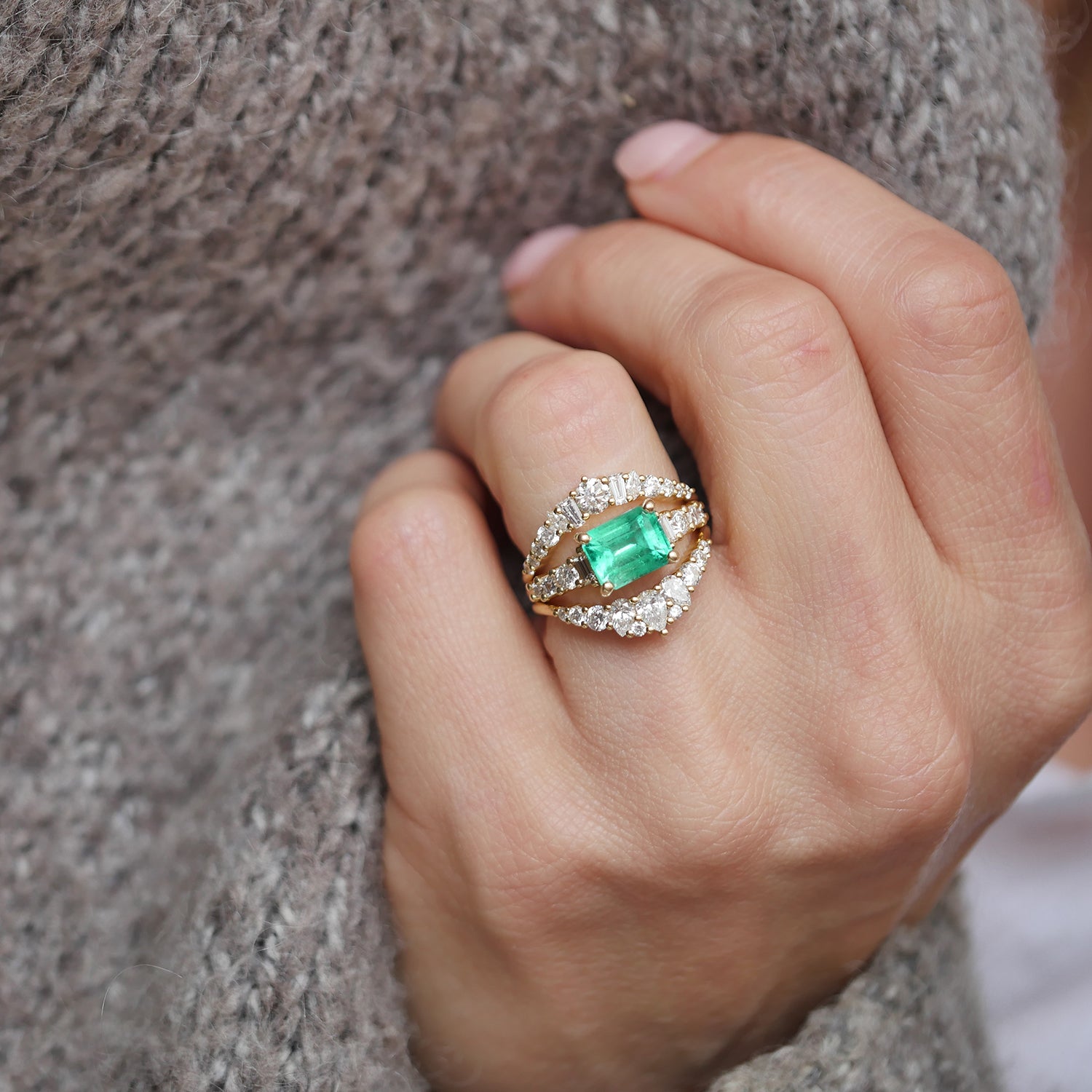 Colombian Emerald Nouveau Ring