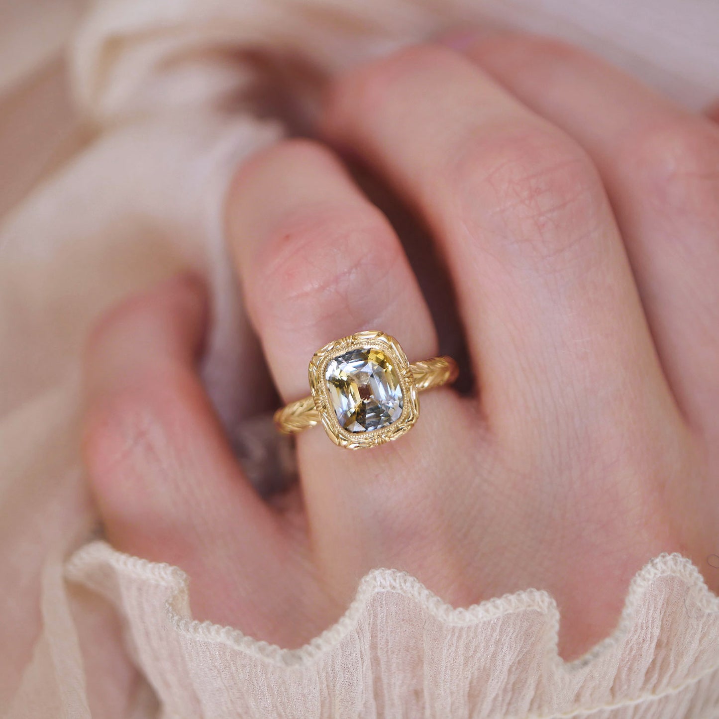 Bi Color Sapphire Engraved Bubble Ring