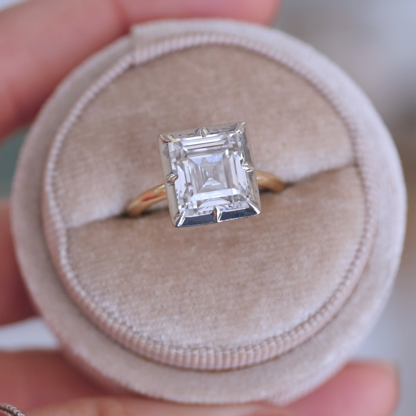 Carre Cut Colette Solitaire