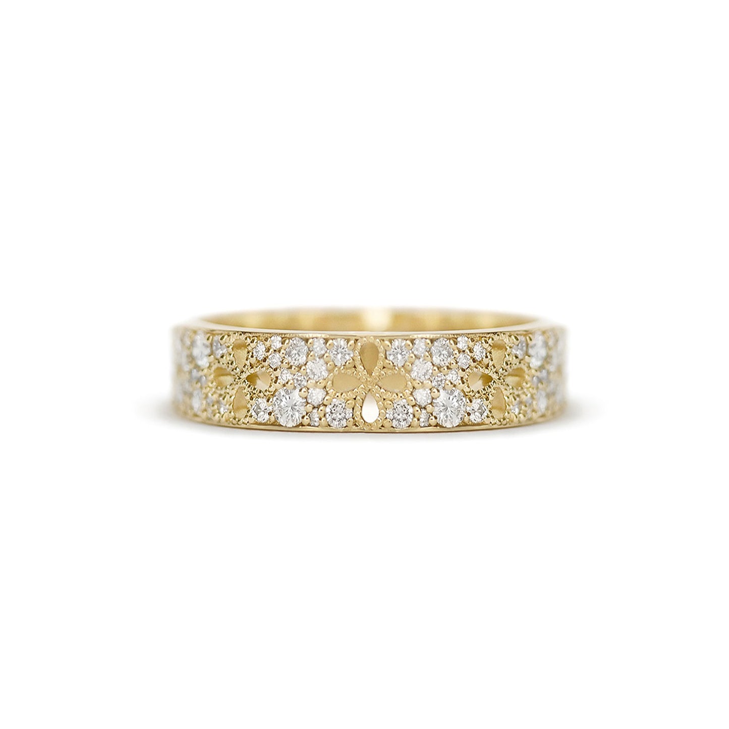 Eyelet Diamond Band