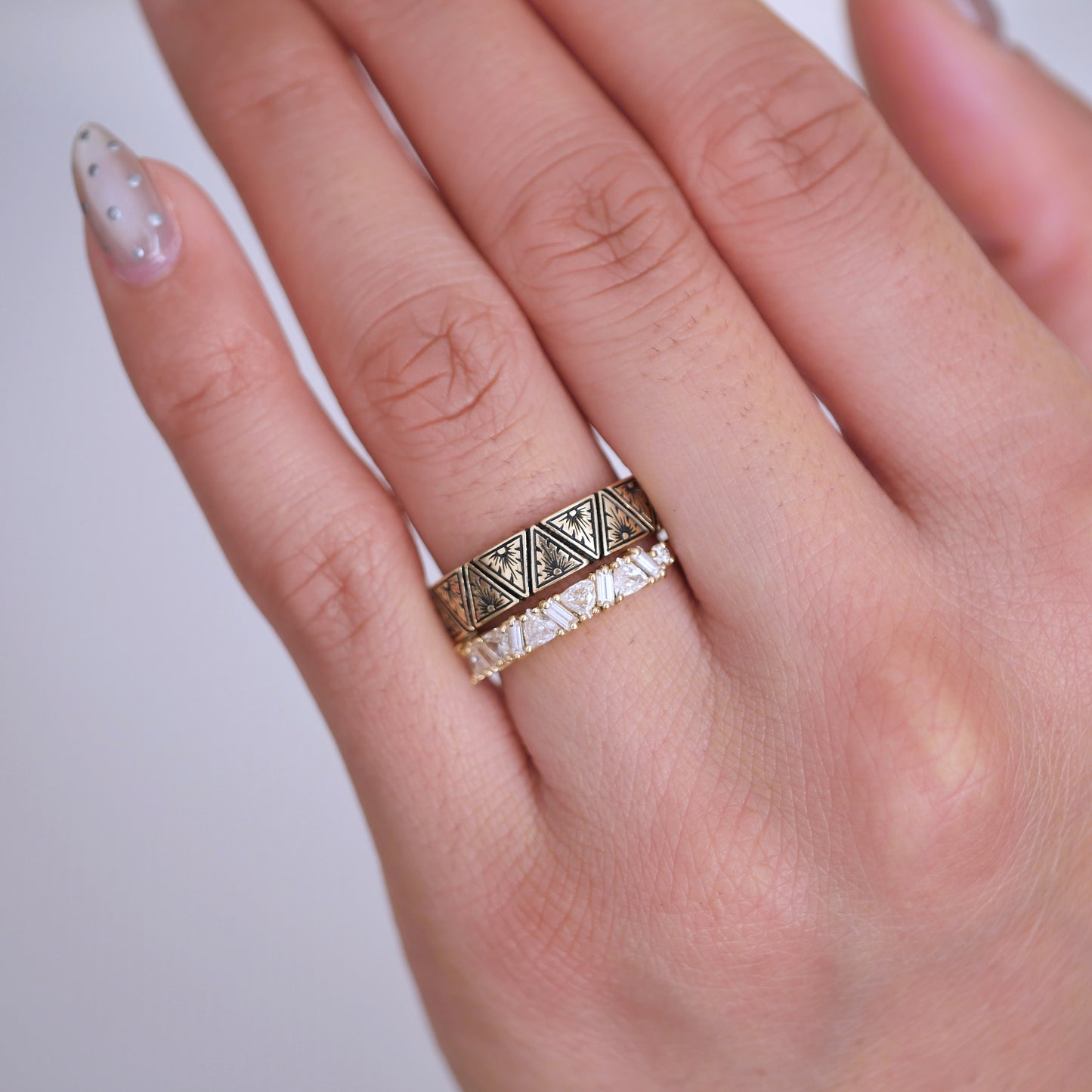 5mm Art Deco Engraved Triangle Ring