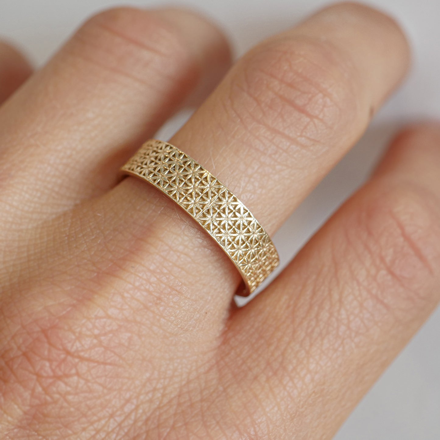 6mm Deco Antique Star Ring