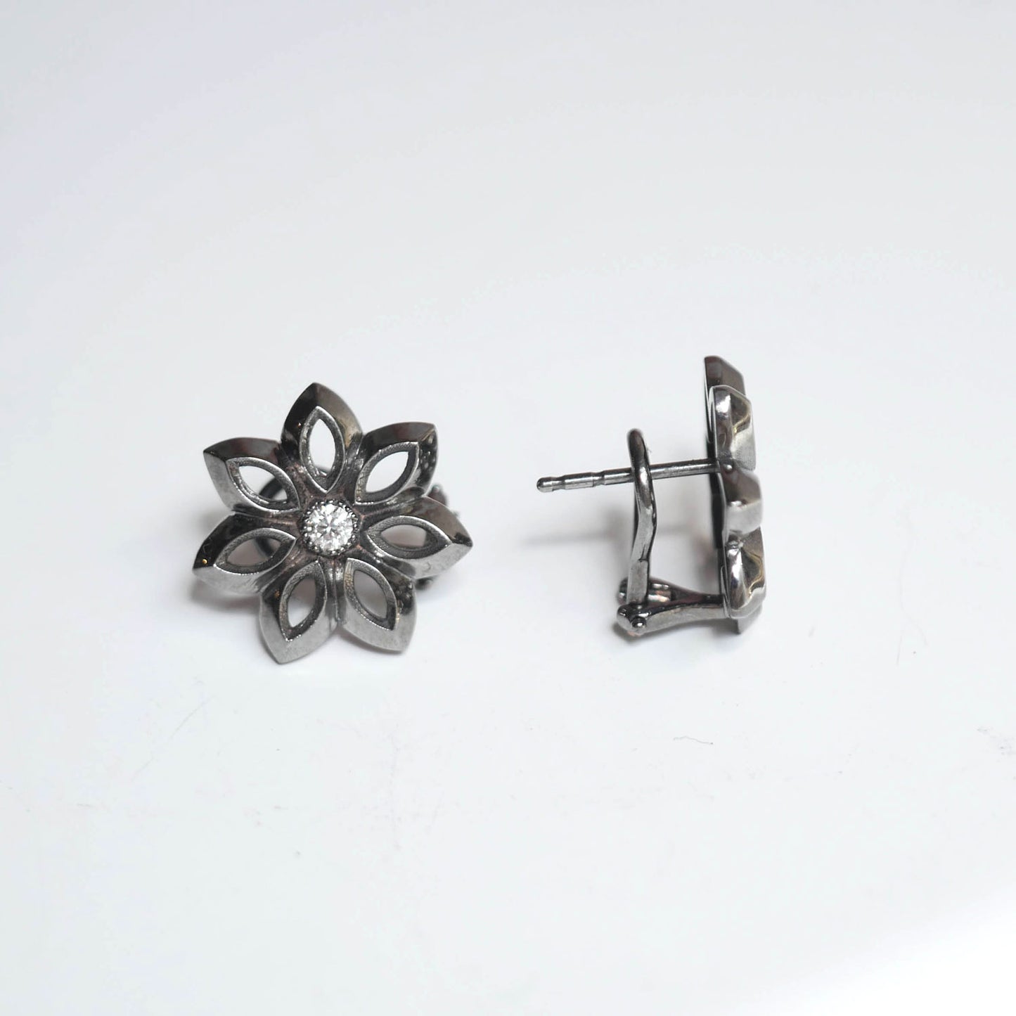 Black Rhodium Diamond Flower Earrings