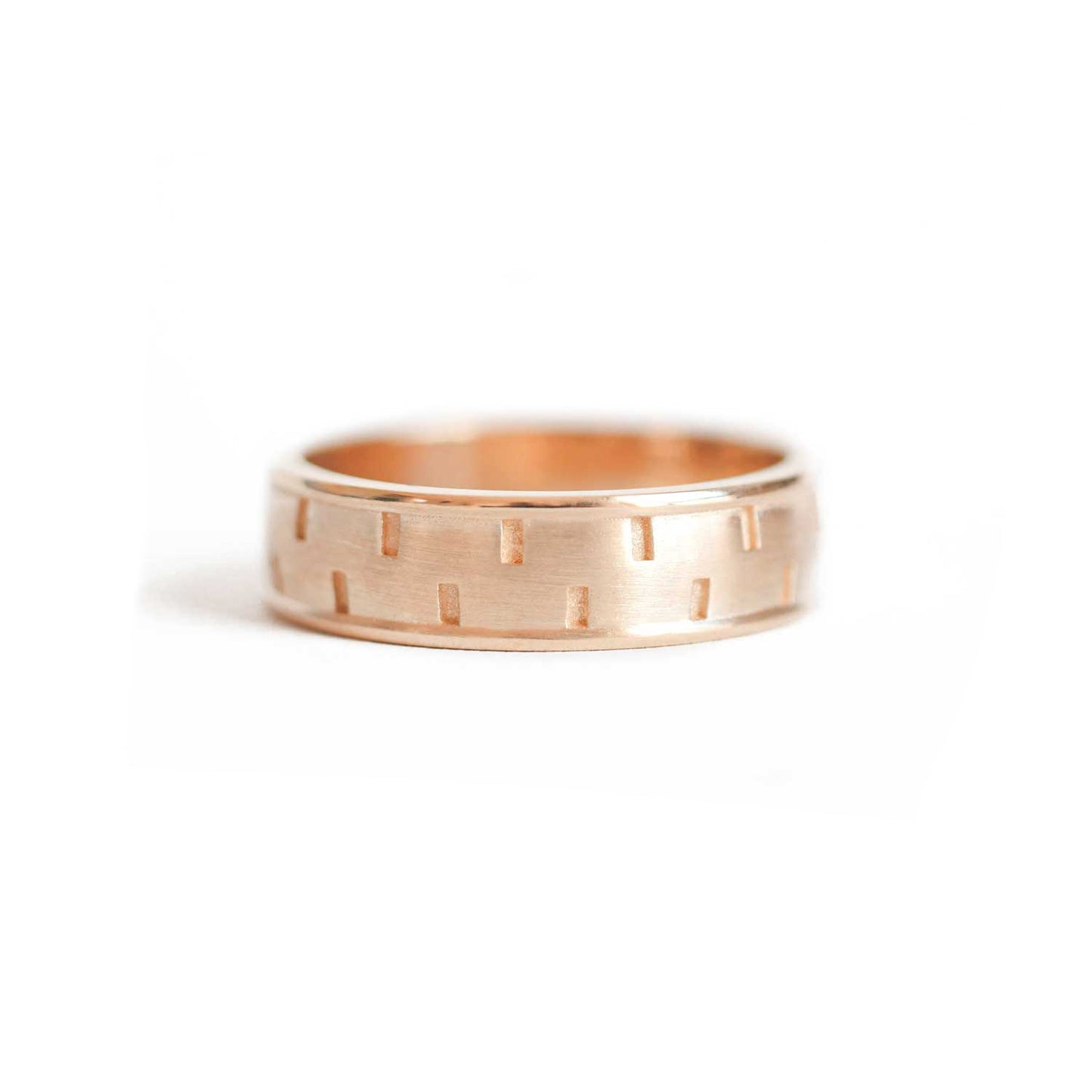 Deco Brick Pattern Band Ring