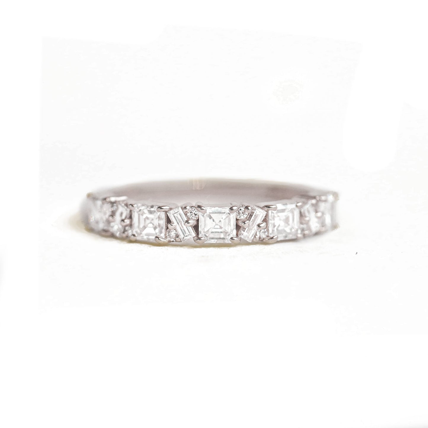 Asscher Cut Diamond Mosaic Confetti Band