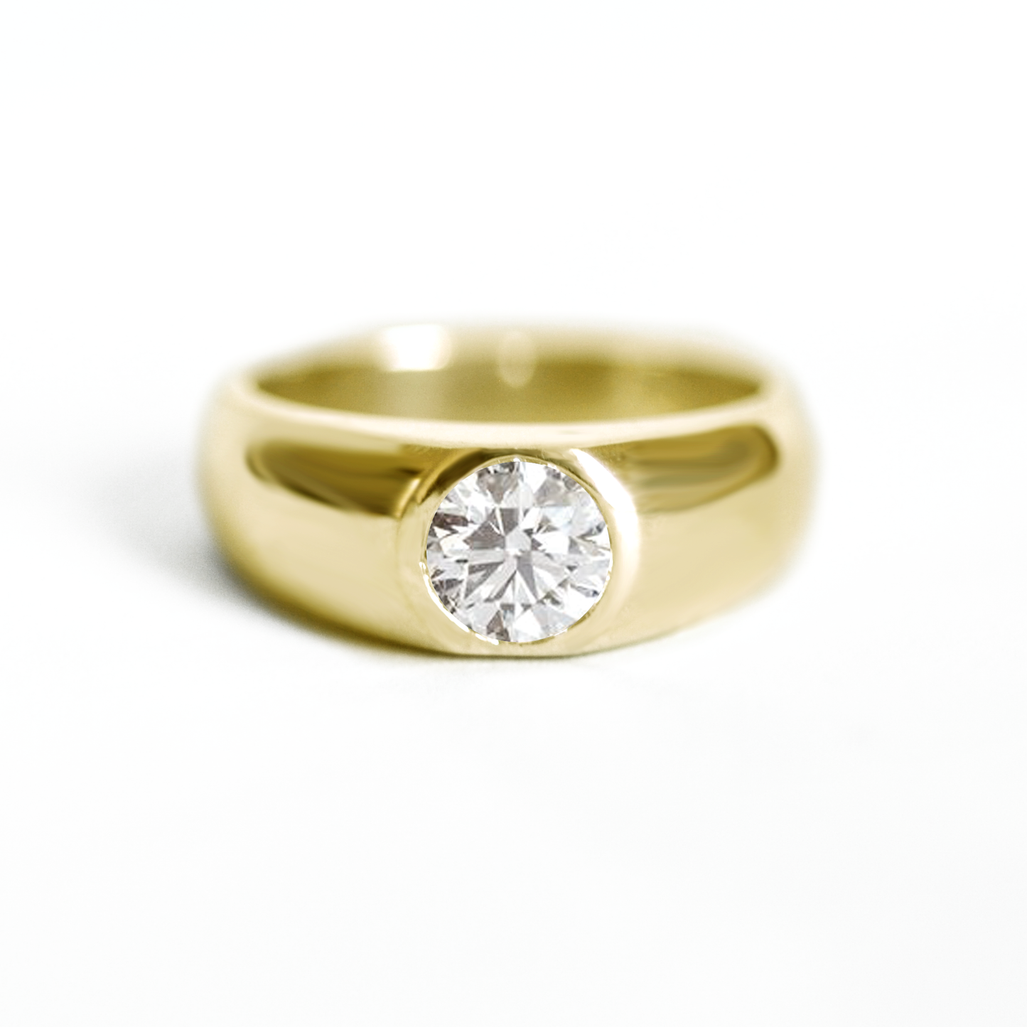 Round Brilliant Diamond Signet Ring